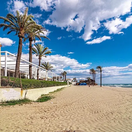 Gc - Spacious Flat In Golden Apartment *