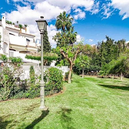 Gc - Spacious Flat In Golden *