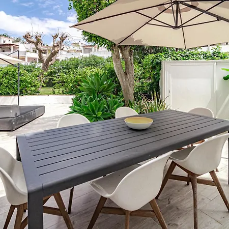 Gc - Spacious Flat In Golden *