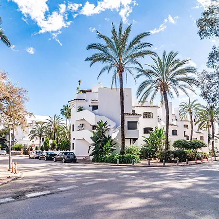 Gc - Spacious Flat In Golden Apartment Marbella
