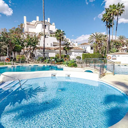 Gc - Spacious Flat In Golden