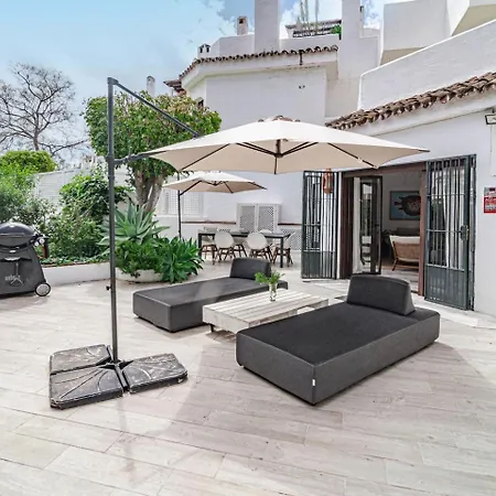 Gc - Spacious Flat In Golden Apartment