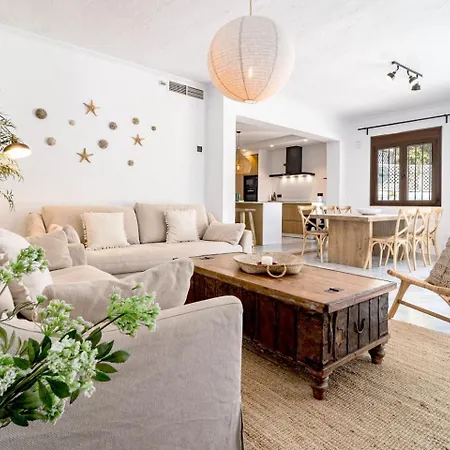 Gc - Spacious Flat In Golden Apartment Marbella