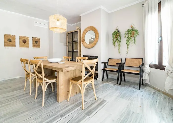 Gc - Spacious Flat In Golden