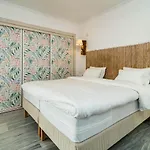 Gc - Spacious Flat In Golden Apartment Marbella